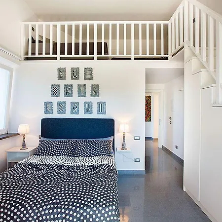 Casacolarusso 2*