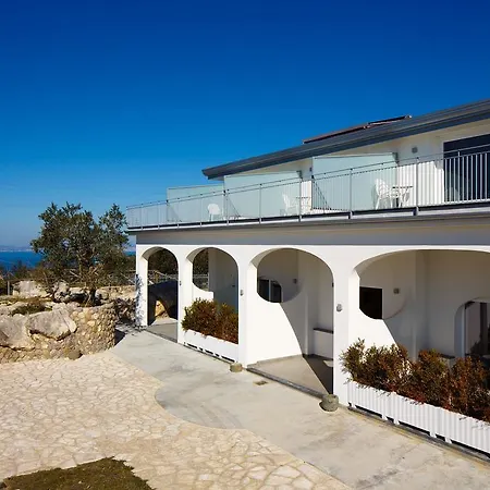 Casacolarusso Guest house