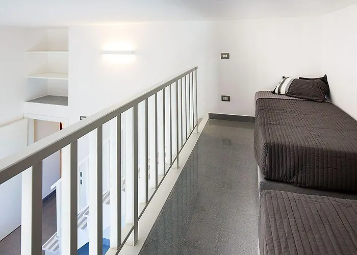 ゲストハウス Casacolarusso マッサ・ルブレンセ