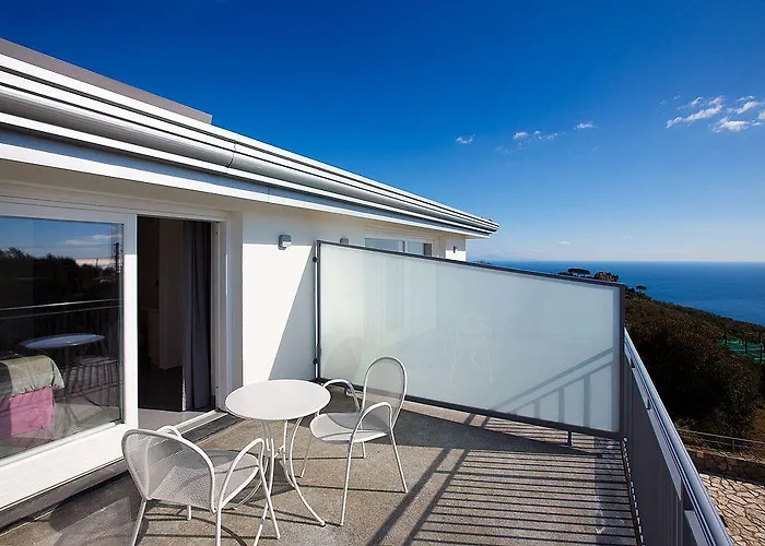 ゲストハウス Casacolarusso 2*