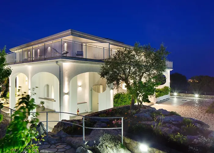 ゲストハウス Casacolarusso マッサ・ルブレンセ