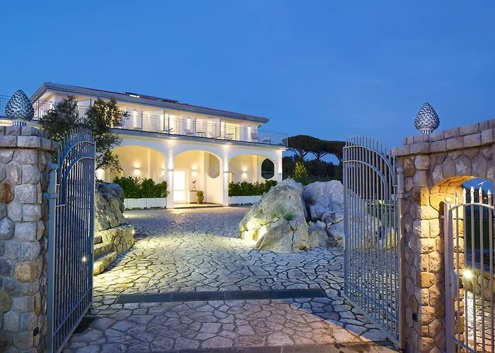 ゲストハウス Casacolarusso 2*